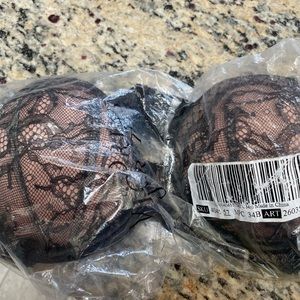 Victoria’s Secret very sexy multi-way black lace bra sz.34B